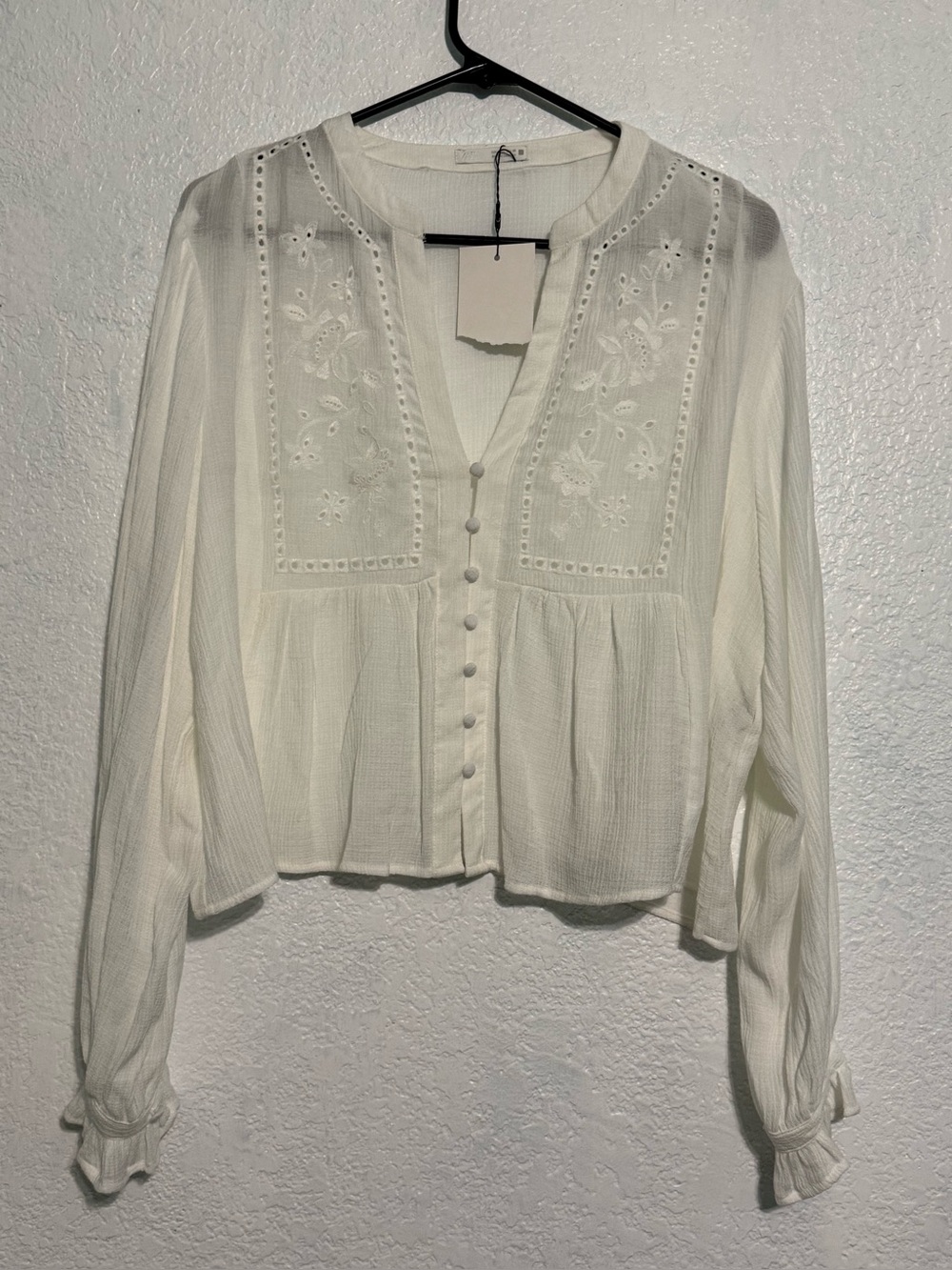 Zara NWT White Embroidered Boho Blouse Size Large - Picture 2 of 7